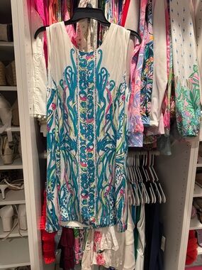 Lilly Pulitzer White Dress with Teal, Blue and Pink Print - Mini